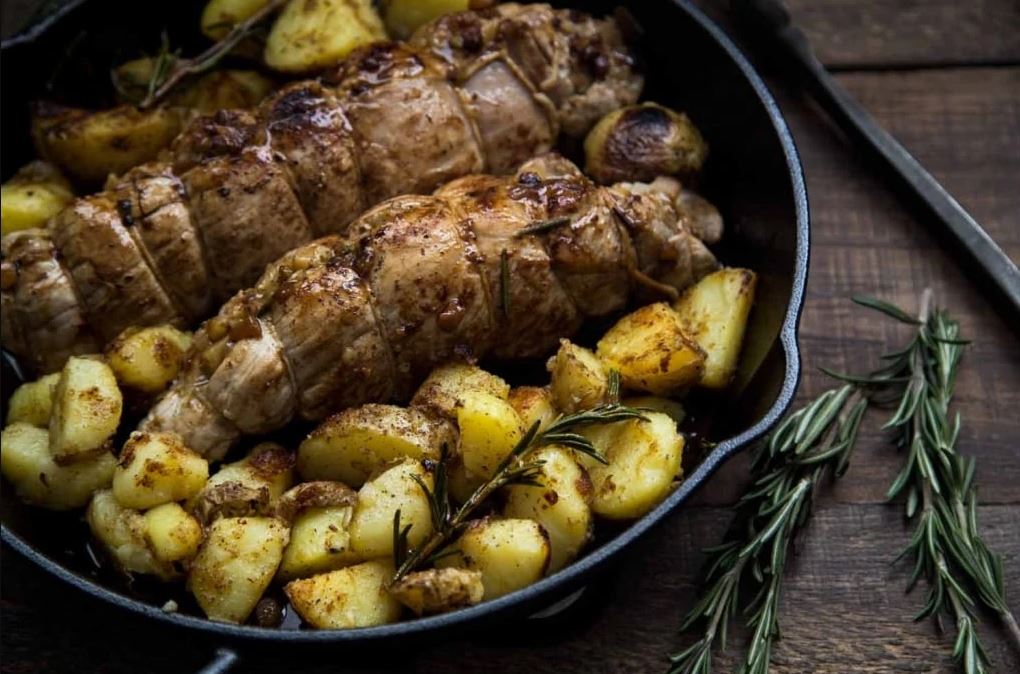 Filets de porc aux poires et fromage bleu