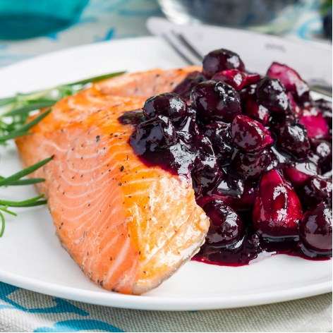 Sauce à la camerise et au romarin pour viandes et poissons