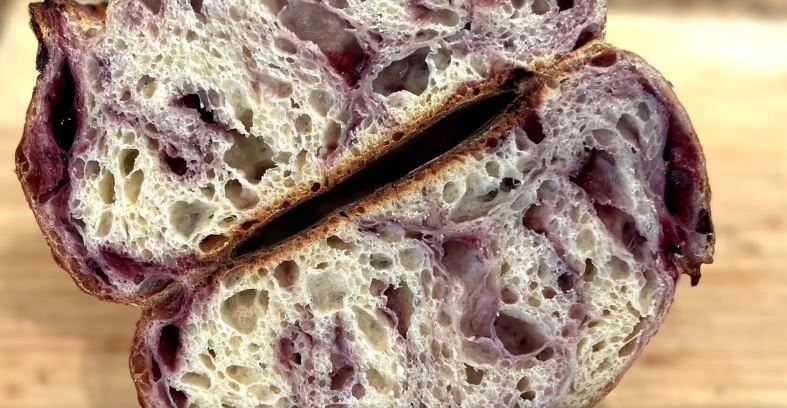 Pain au levain à l’aronia