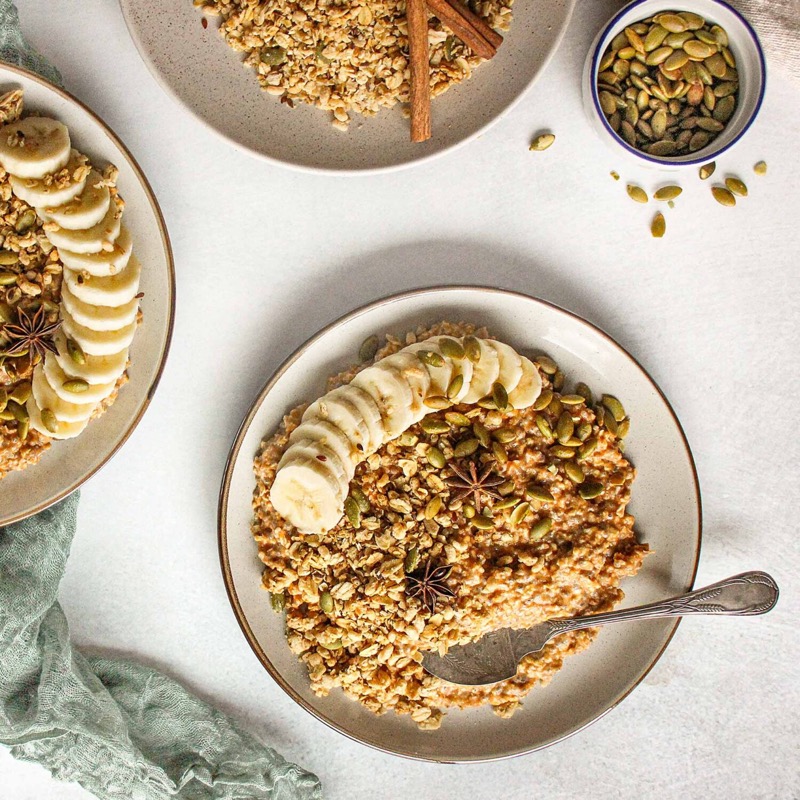 Gruau sans cuisson à la citrouille épicée