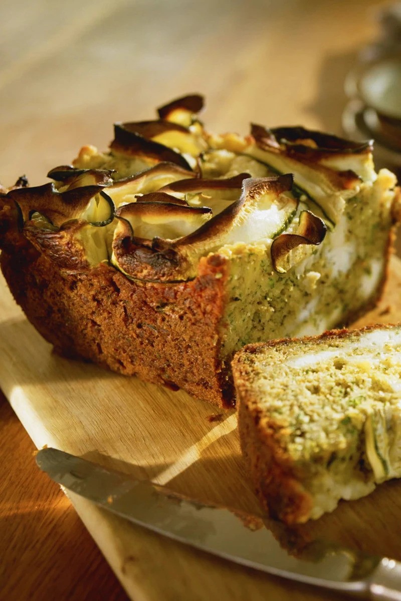 Pain aux courgettes et fromage de chèvre