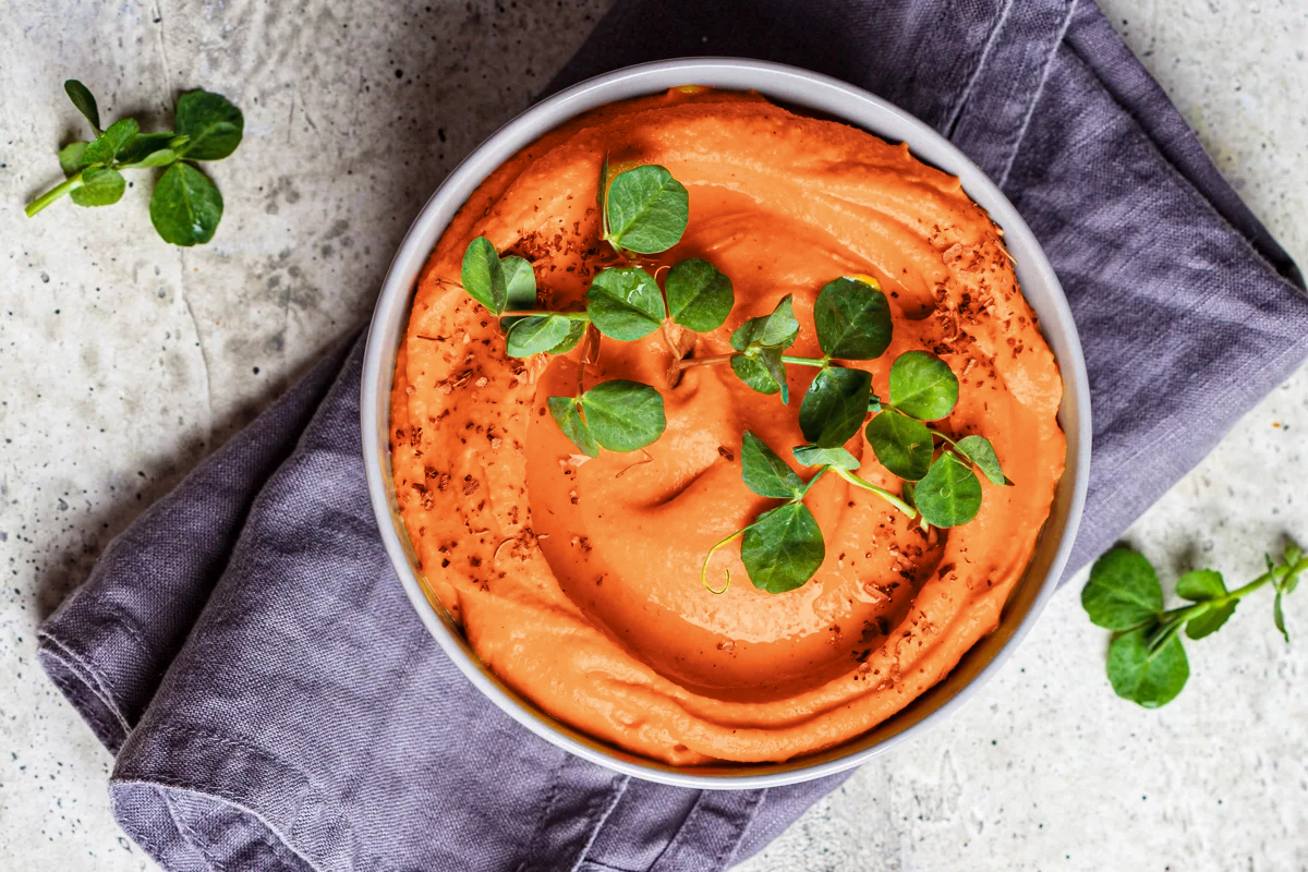 Trempette de rhubarbe indonésienne