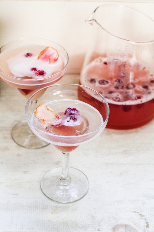 Spritzer à la rhubarbe et au prosecco