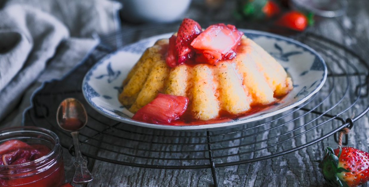Riz au lait à la compote de fraises et rhubarbe