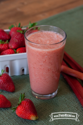 Smoothie fraise-rhubarbe