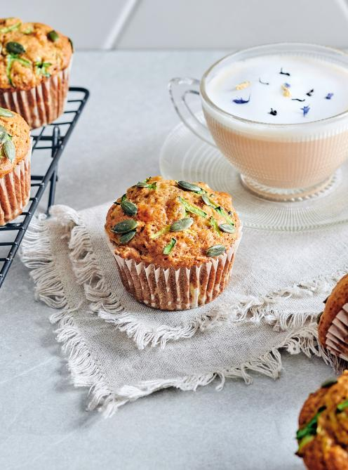 Muffins à la courgette, à la pomme et aux canneberges