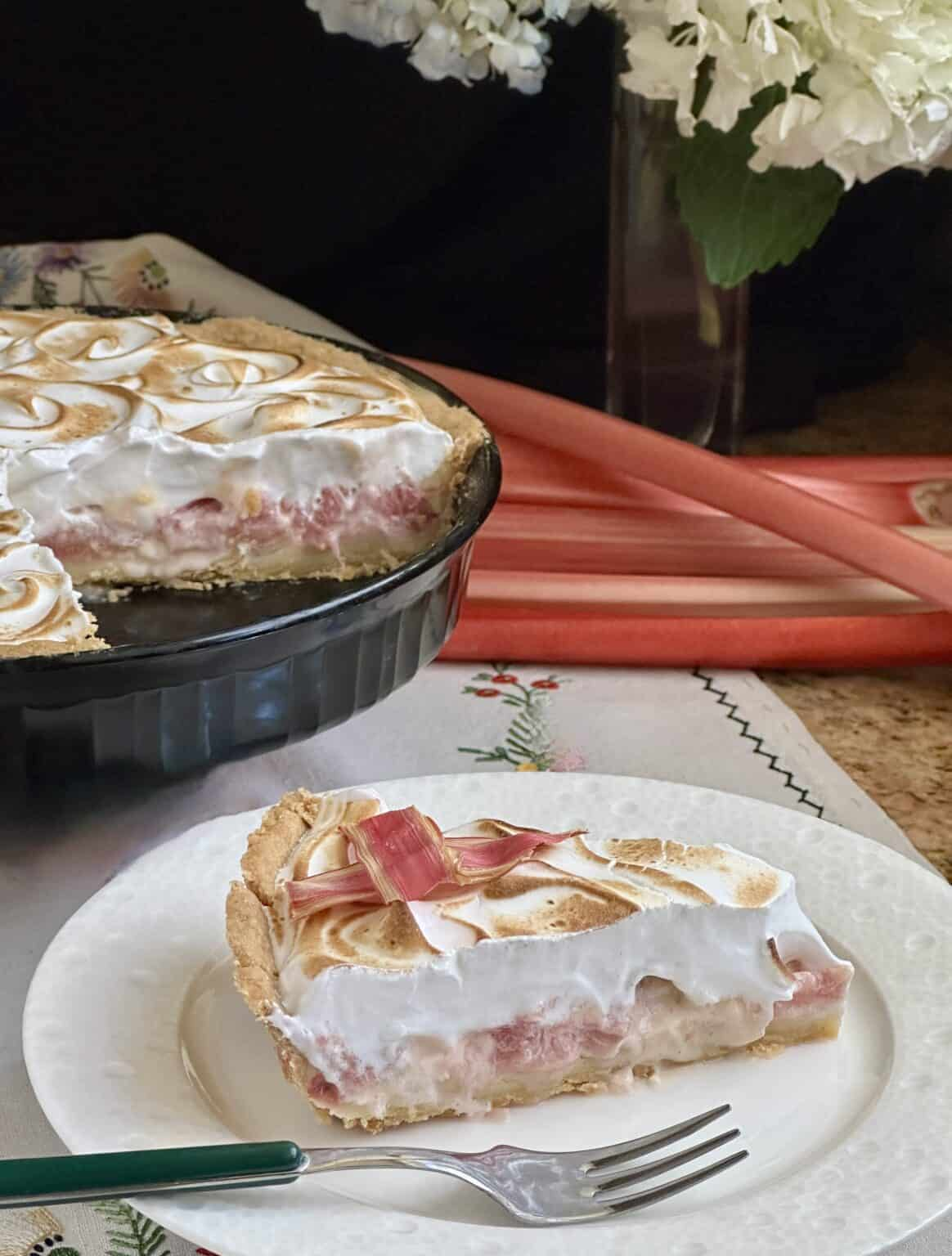 Tarte à la rhubarbe (avec ou sans meringue)
