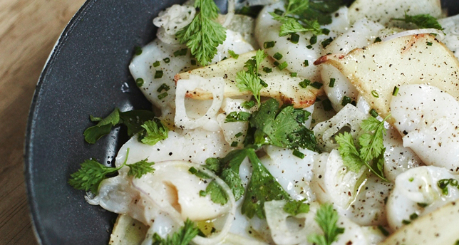 Salade de topinambour cru avec pétoncles - Recette amérindienne