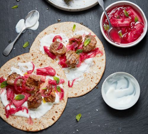 Chachlik russe sauce à la rhubarbe