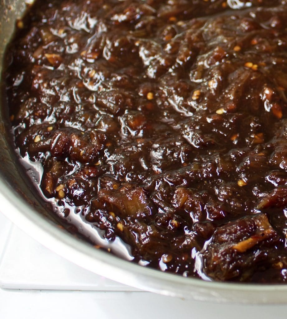 Sauce au gingembre et à la rhubarbe