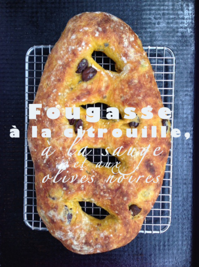 Fougasse à la citrouille, à la sauge et aux olives noires