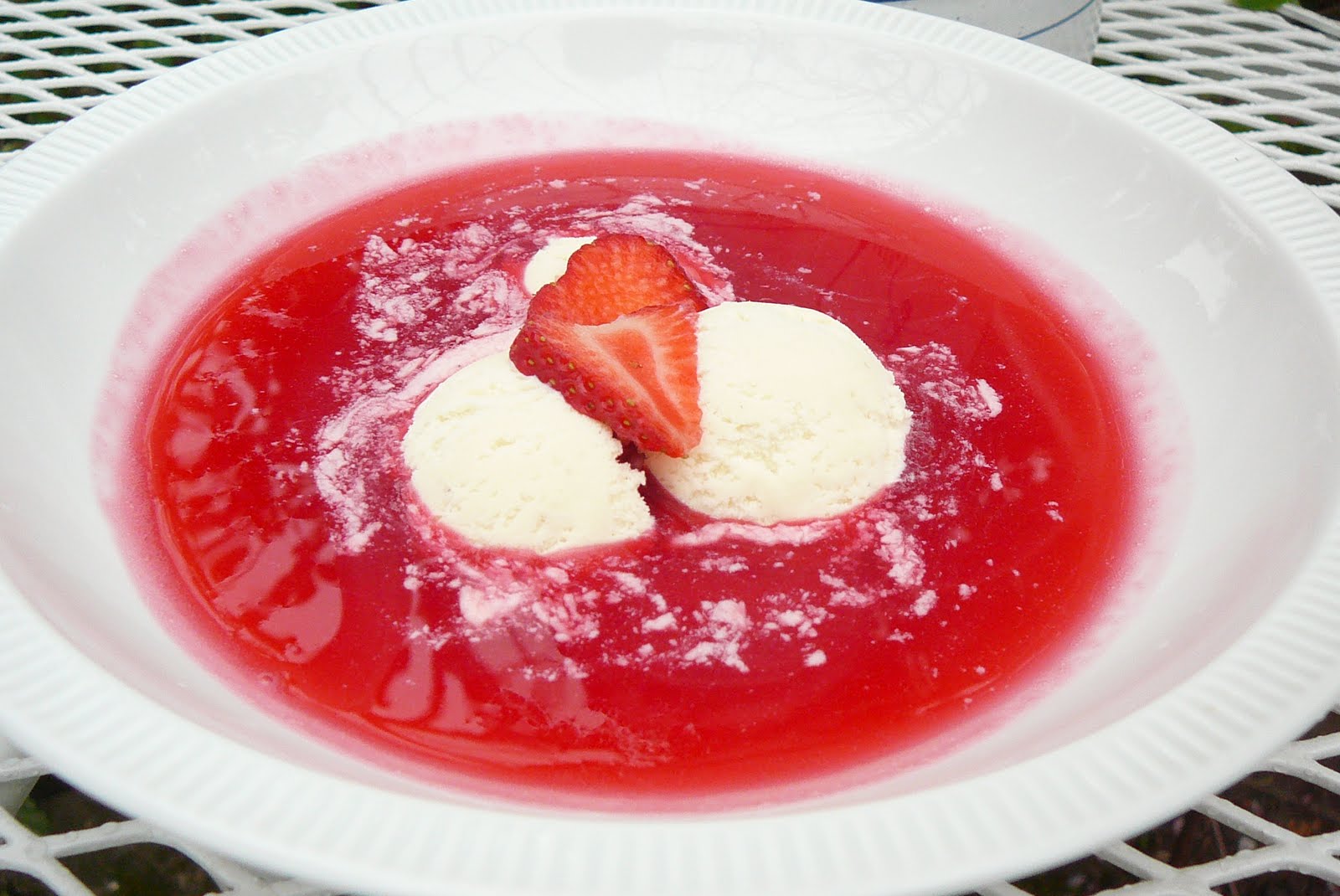 Soupe glacée à la rhubarbe - Rabarbersuppe