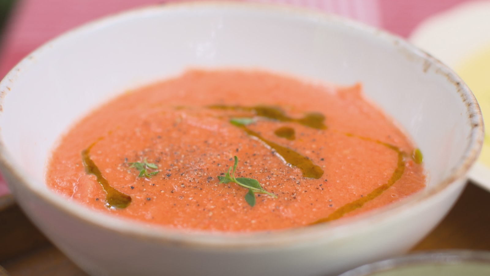 Gaspacho jaune au melon d’eau