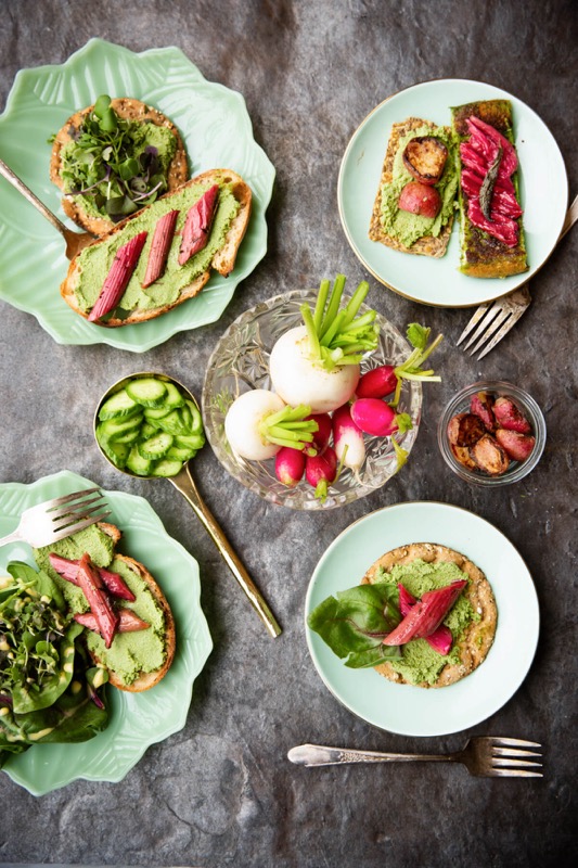 Garniture de rhubarbe salée