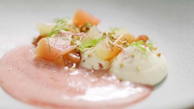 Ganache montée au chocolat blanc et rhubarbe en 2 façons