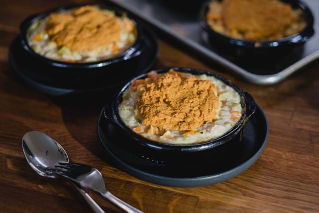 Pâté au poulet, croûte de pain de maïs