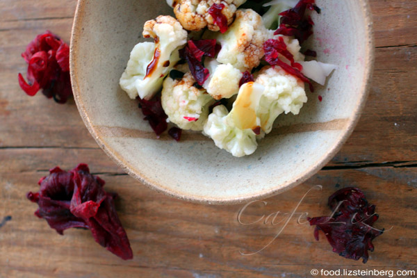 Chou-fleur à l'hibiscus et vinaigre balsamique