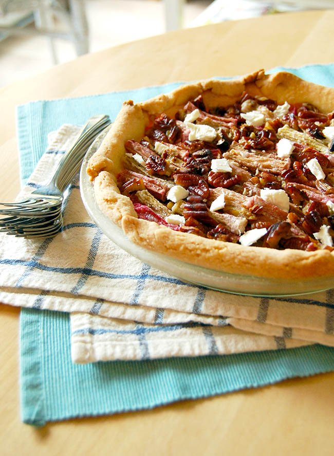Tarte salée à la rhubarbe